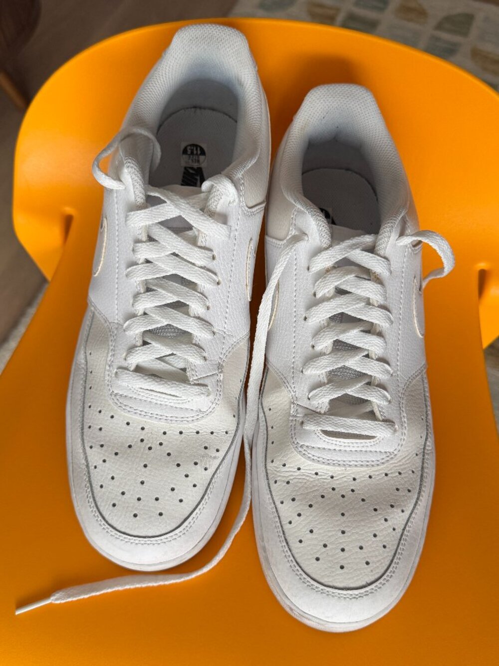 NIKE Court Vision Low Sneaker (Men)